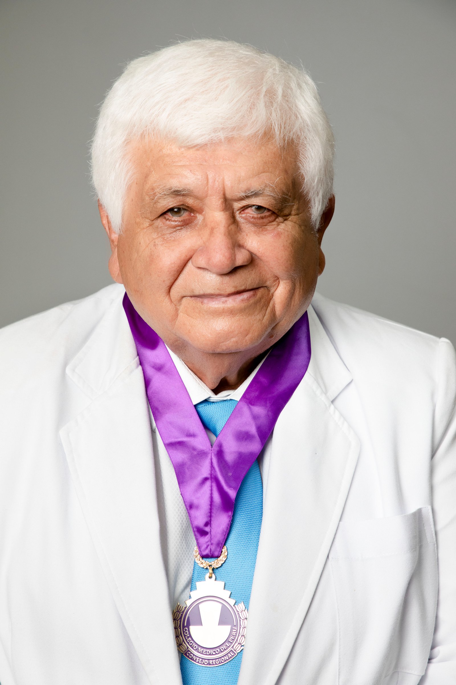 Dr. Manuel E. Arrunátegui Novoa